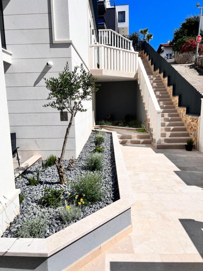 Luxury Beachfront Villa Carlisa Čiovo Екстериор снимка