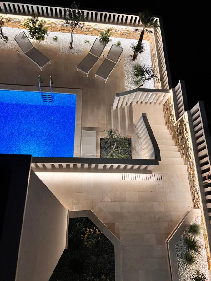 Luxury Beachfront Villa Carlisa Čiovo Екстериор снимка
